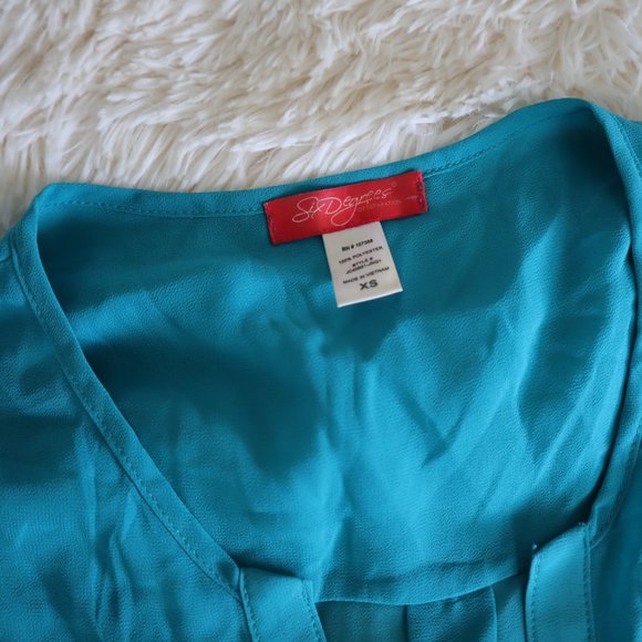 NWOT Six Degrees Teal Chiffon Top Button Down Beach 🏖️ XS - Picture 2 of 3
